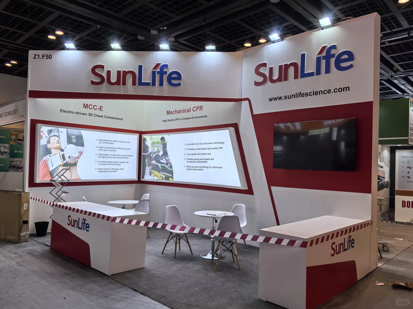 别人过年我“搬砖”，Arab Health现场直击