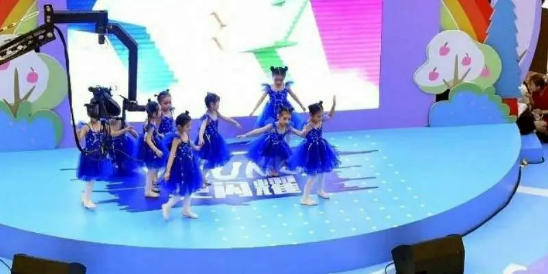 上海搭建展会展示台:挑战与意义并存的综合性工程