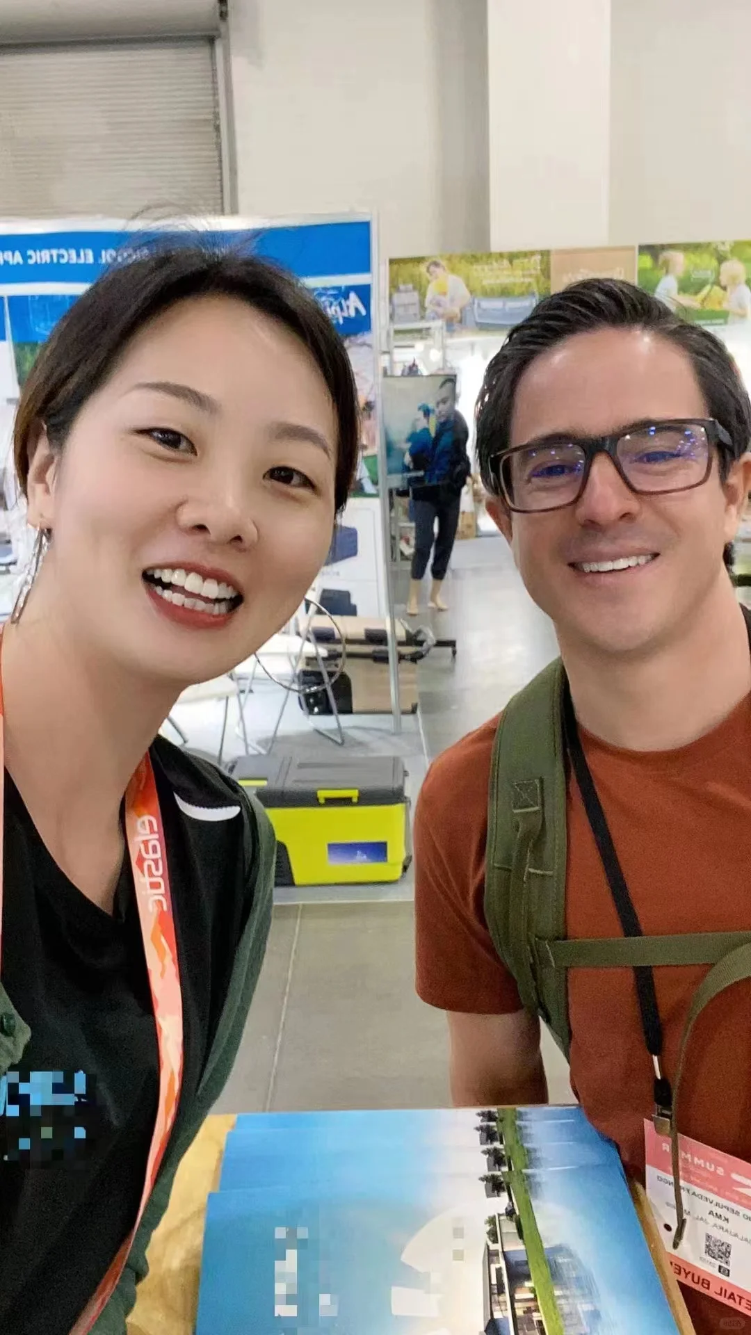 外贸展会现场，跟新/老客户能聊些什么？