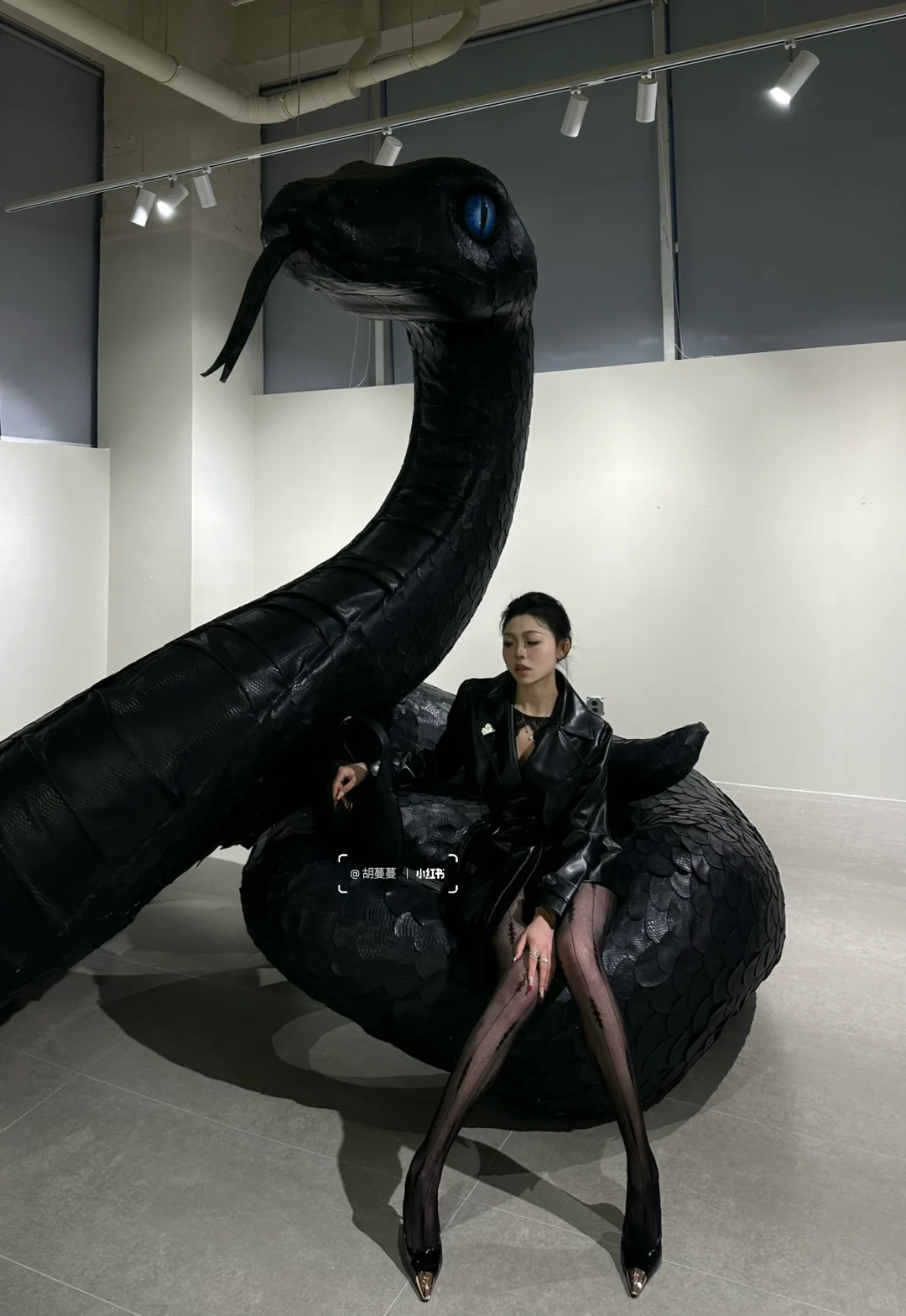 这才是本女娲该看的展