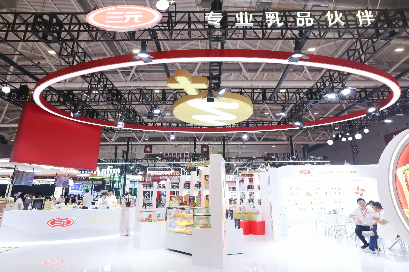 期待今年的食品展，又可以蹭吃蹭喝啦