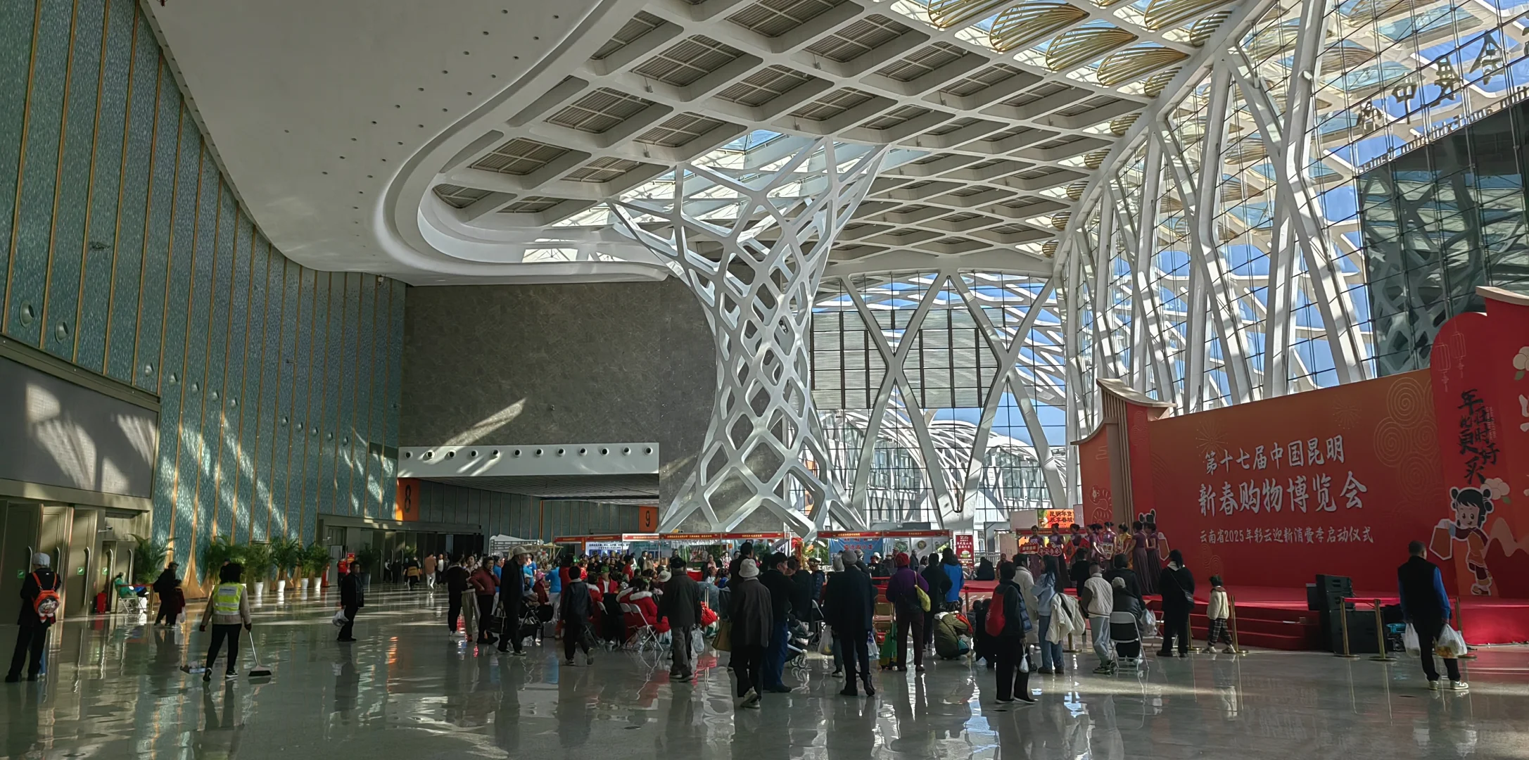 滇池国际会展中心年货节攻略详细