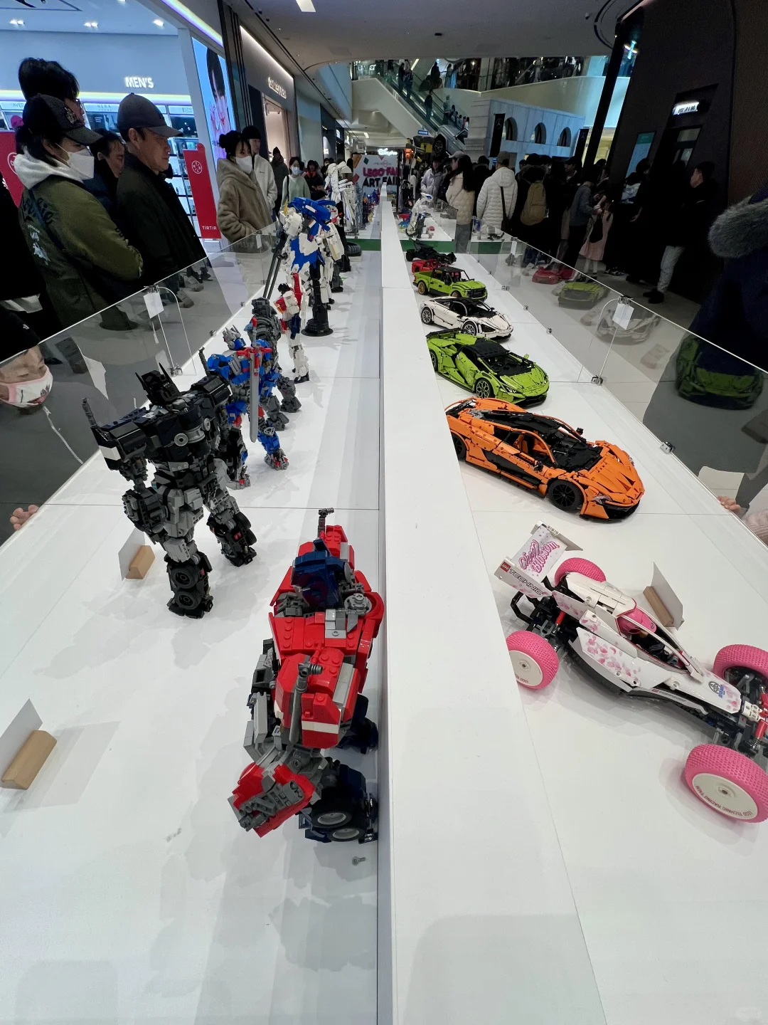 水原Starfield一楼乐高粉艺术展