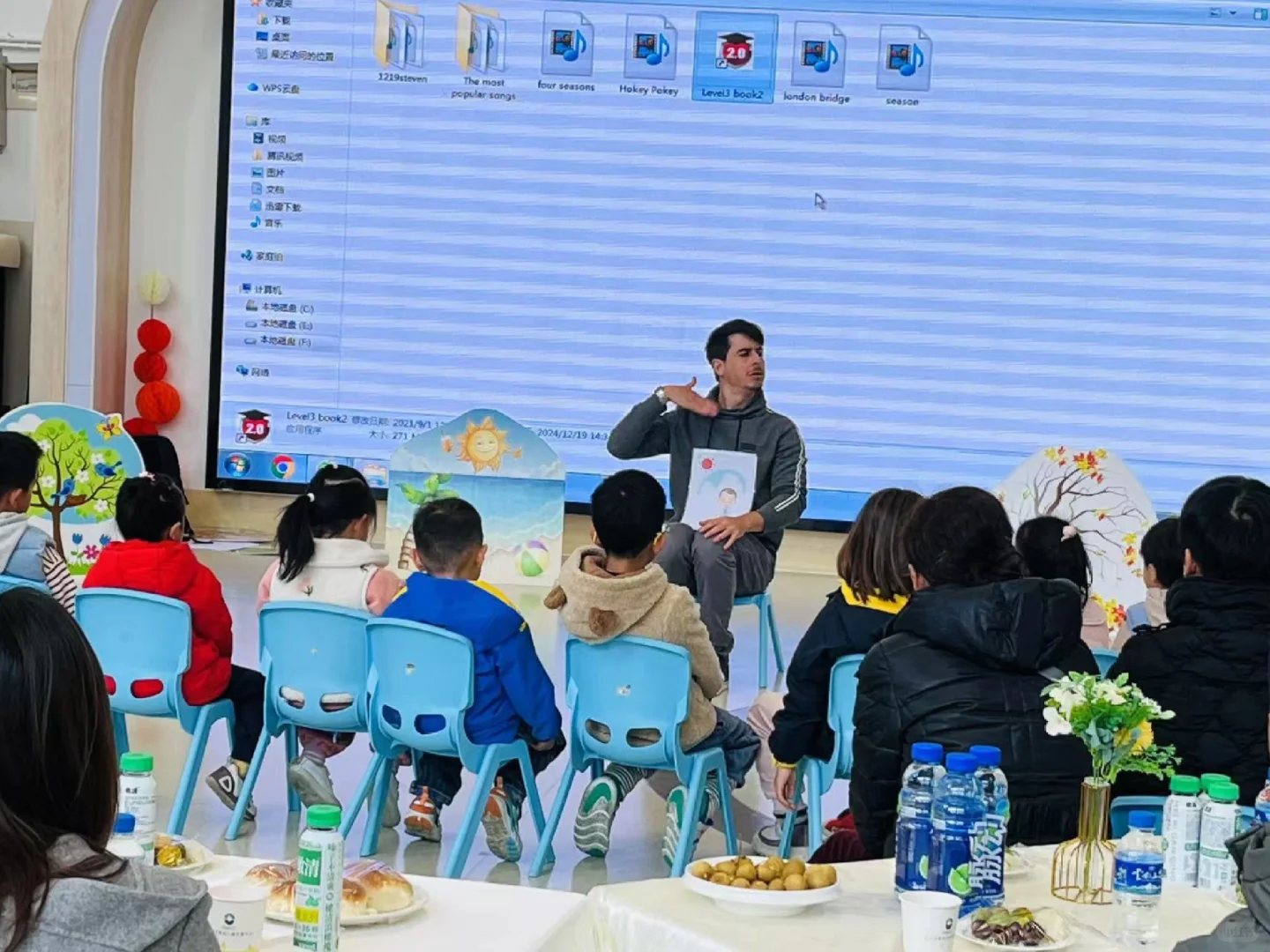 为娃挑园挑花眼？云大会展幼儿园锁死