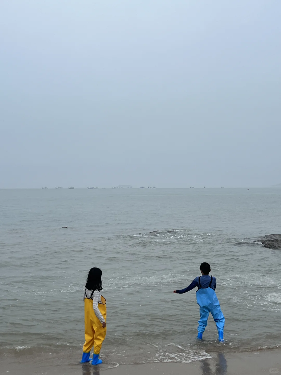今天的海，我们自己玩吧！?‍♀️