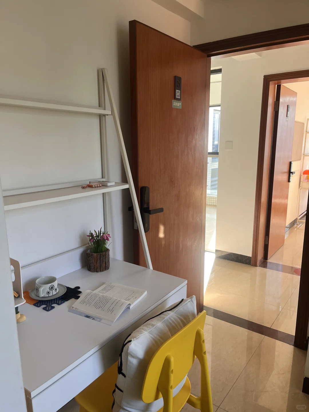 海珠万胜围合租转租温馨小房间