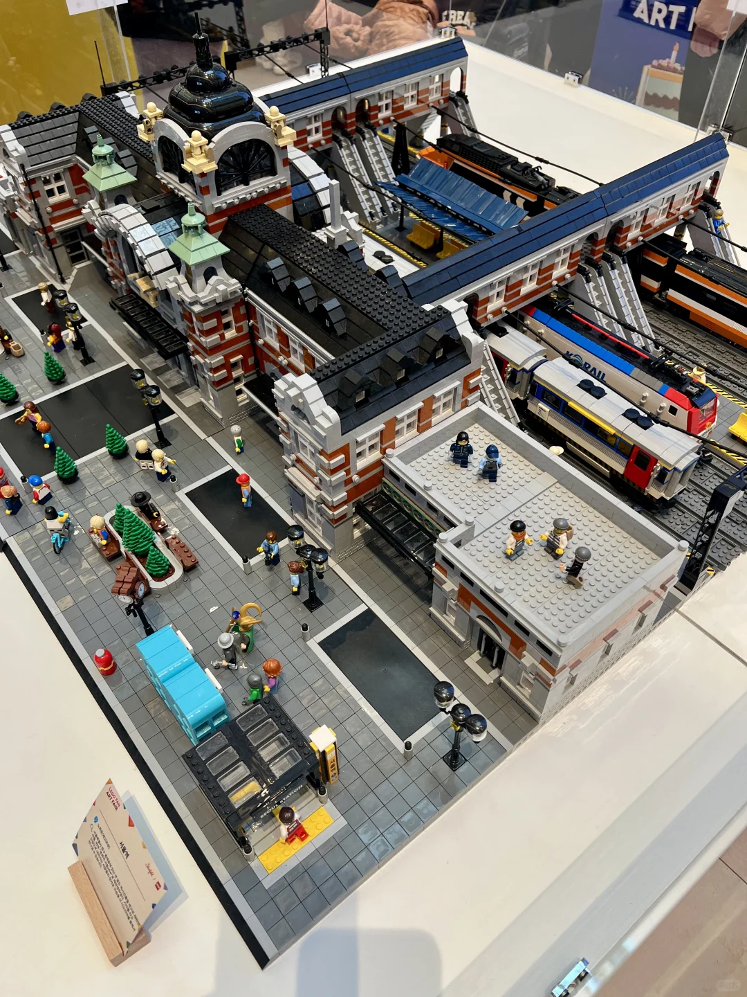 水原Starfield一楼乐高粉艺术展