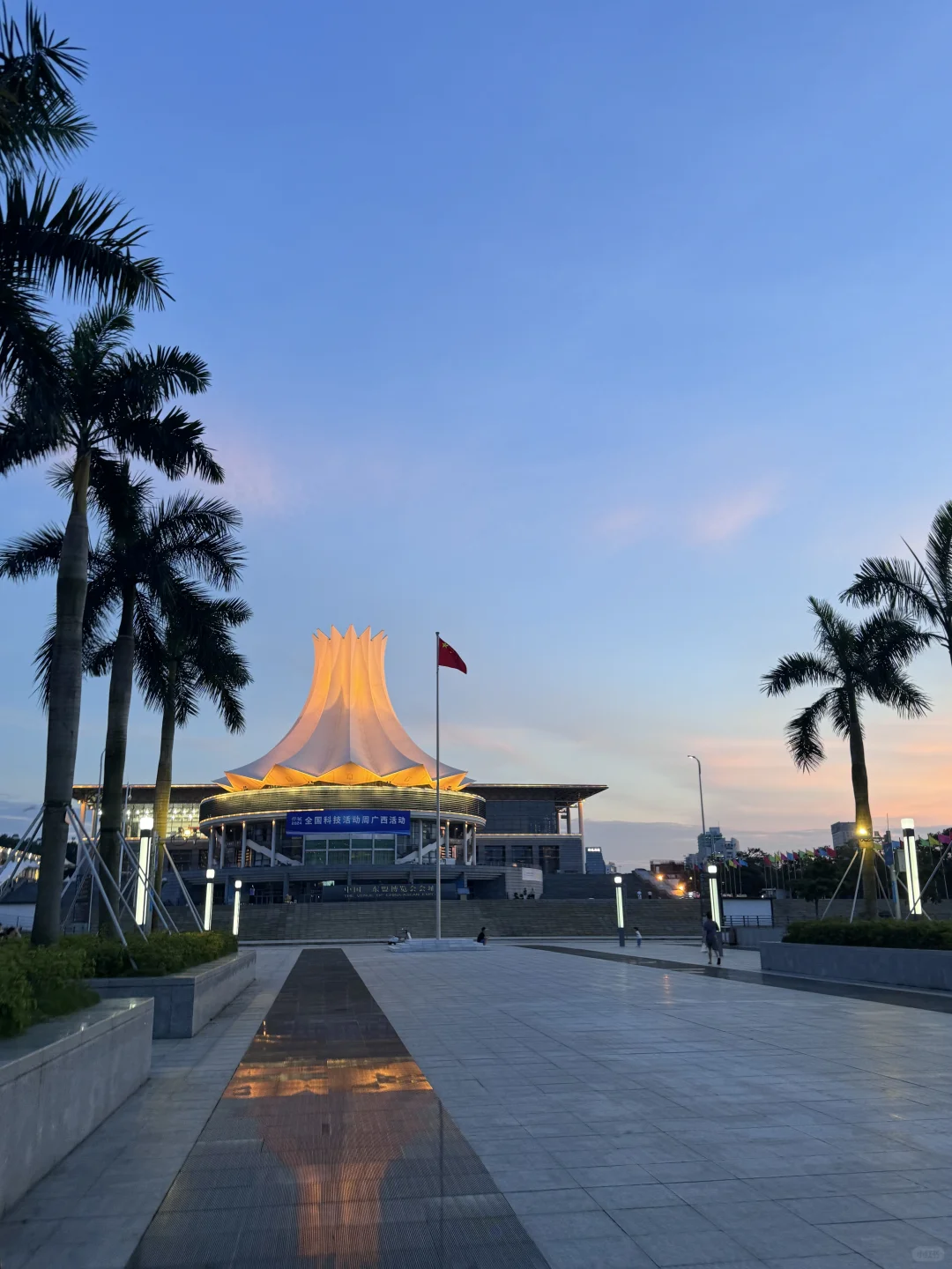 南宁会展中心你别太好拍了。。。??