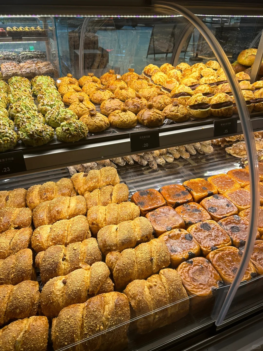 新疆首家｜会展吾悦广场Q面包超好吃