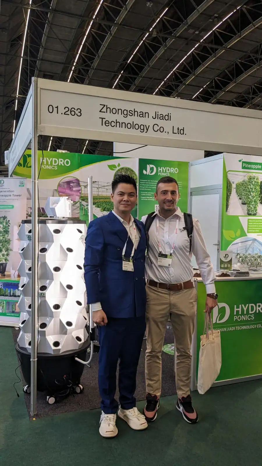 外贸人｜参展第一天?