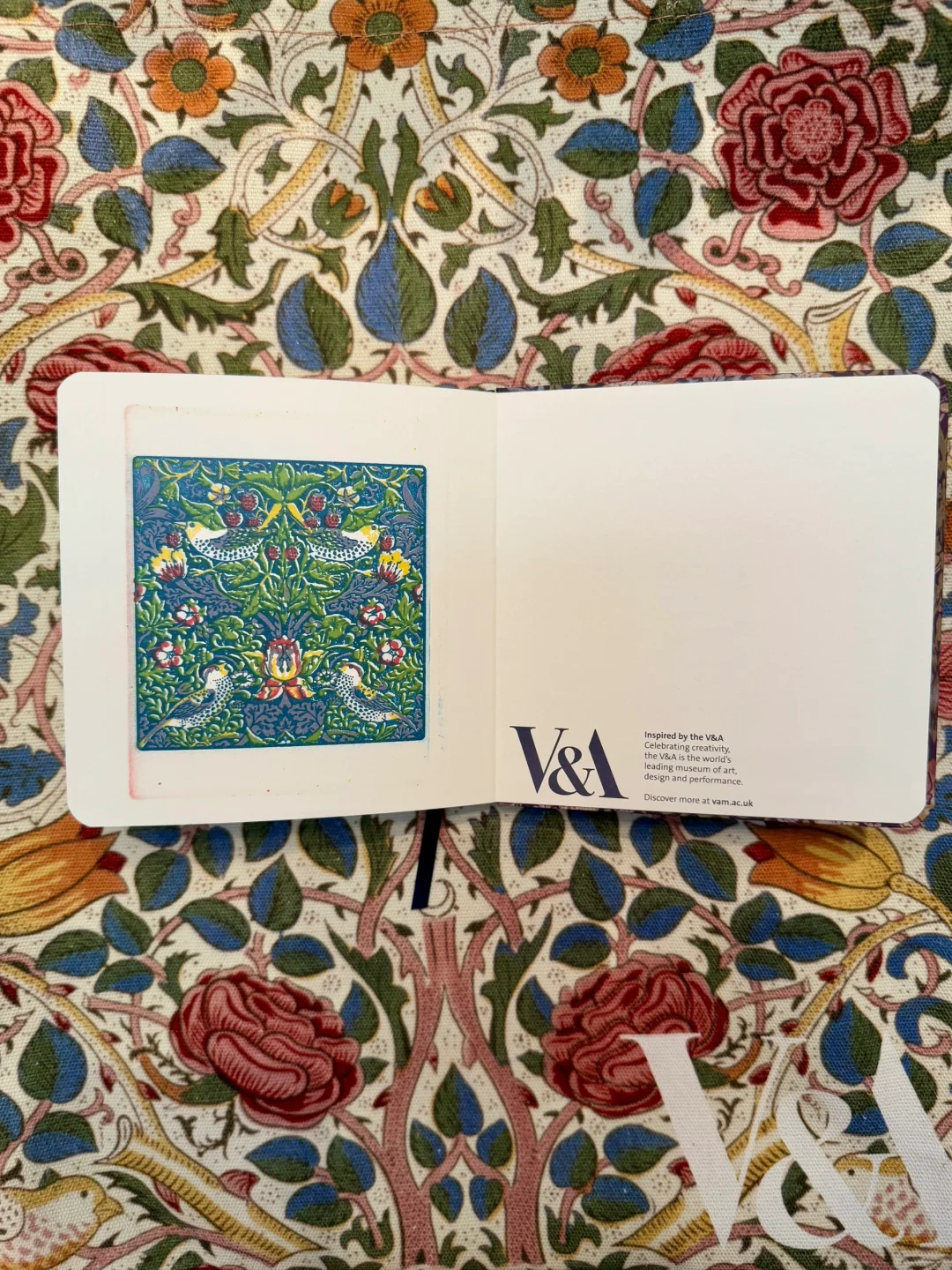 威廉莫里斯与美为期我愿称他为上海最棒展览