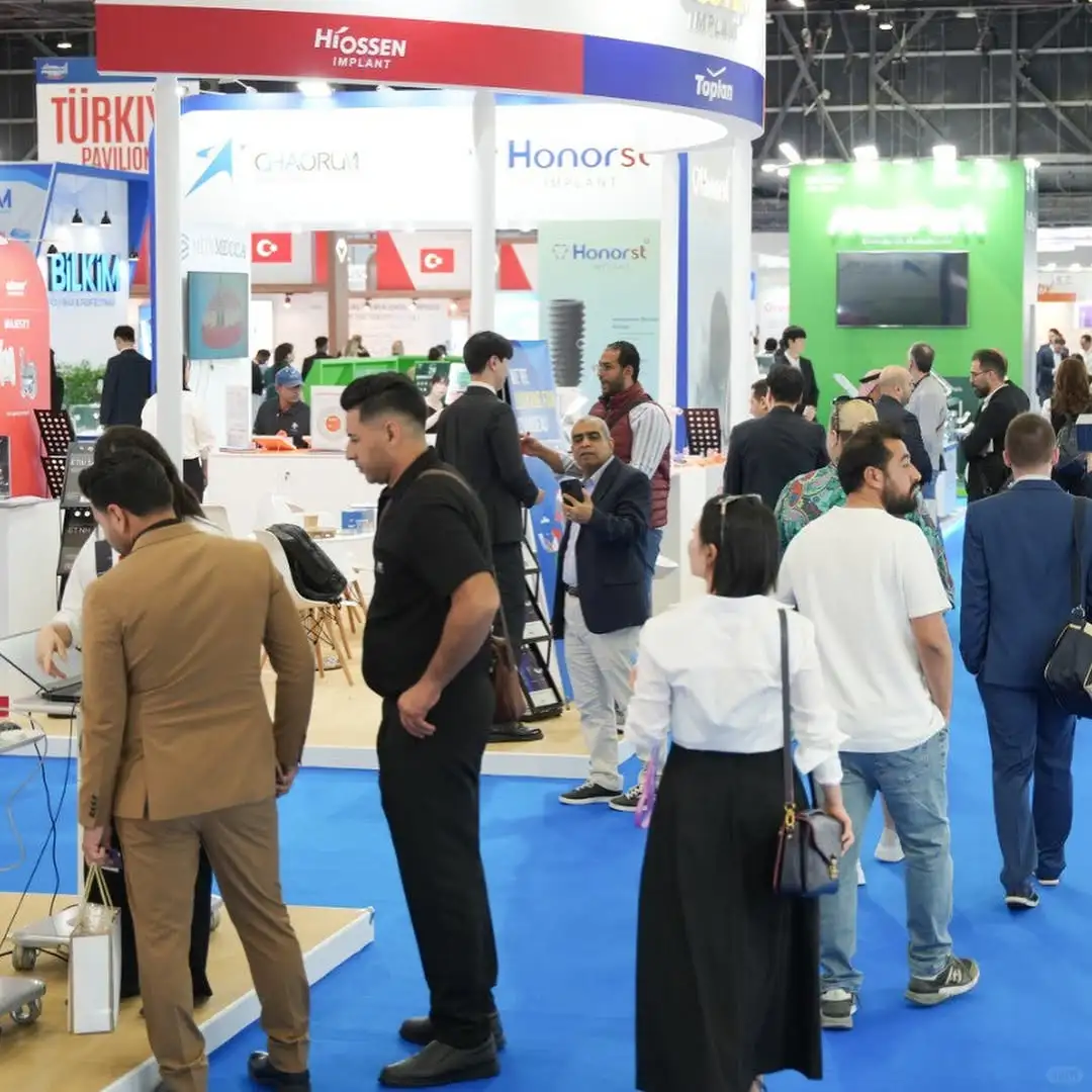 迪拜牙科展会翻译工作第一天！