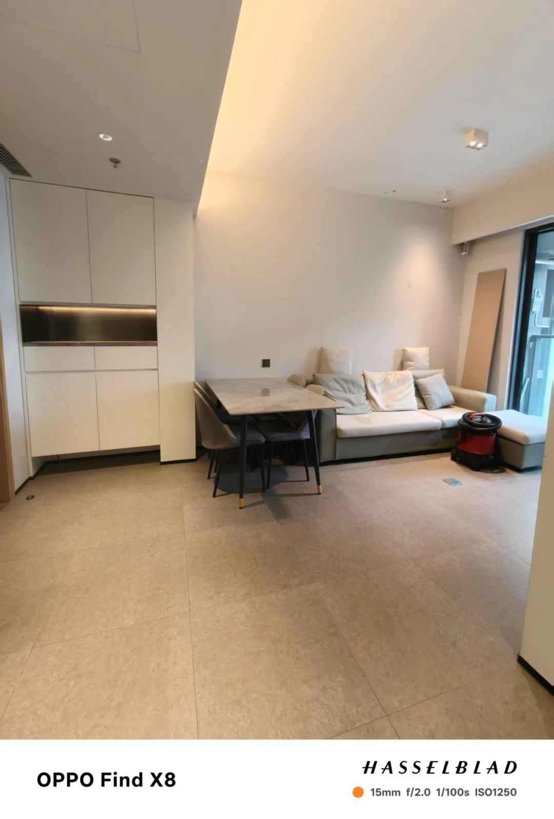 会展湾水岸两房 部分家私 价格优惠噢