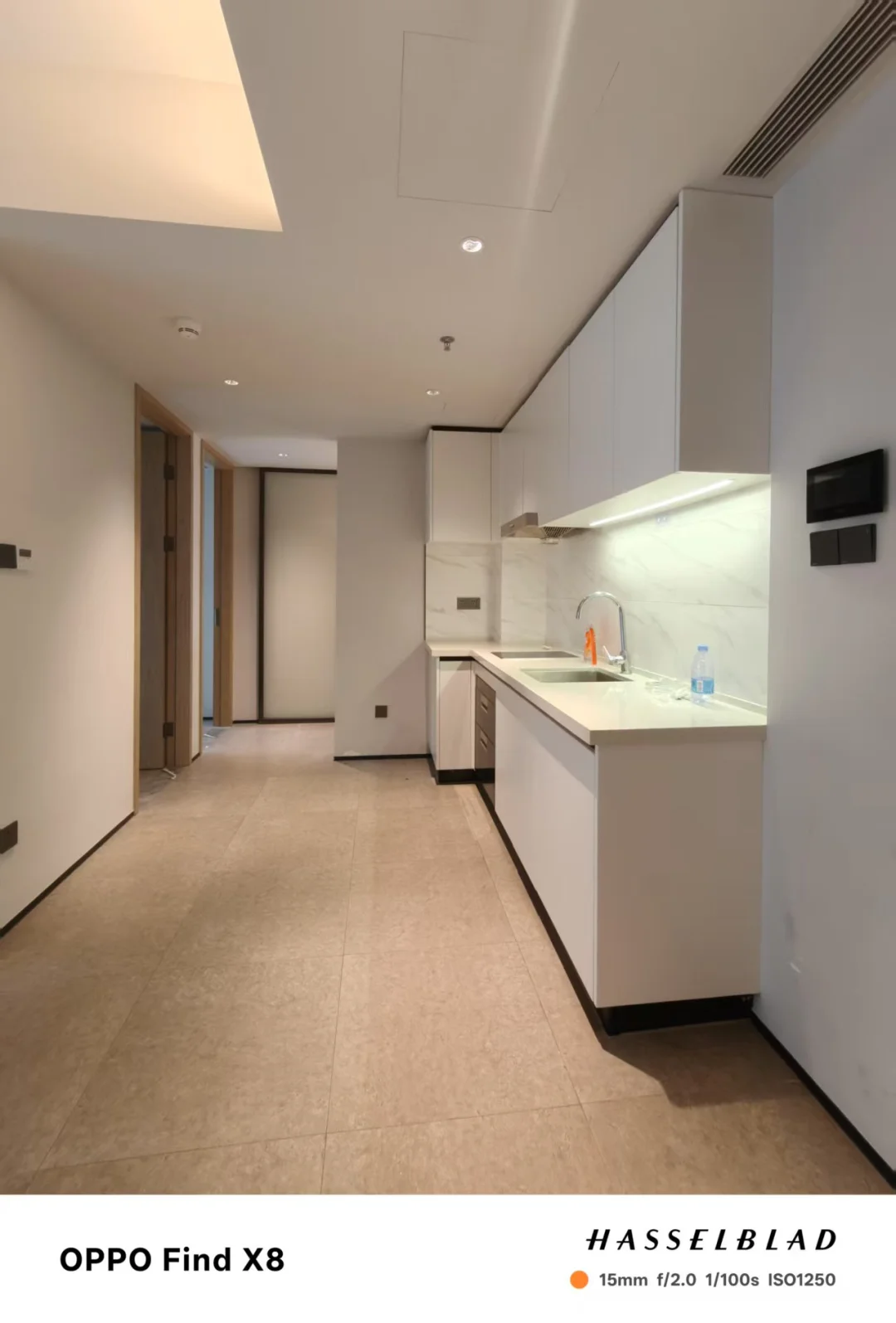 会展湾水岸两房 部分家私 价格优惠噢