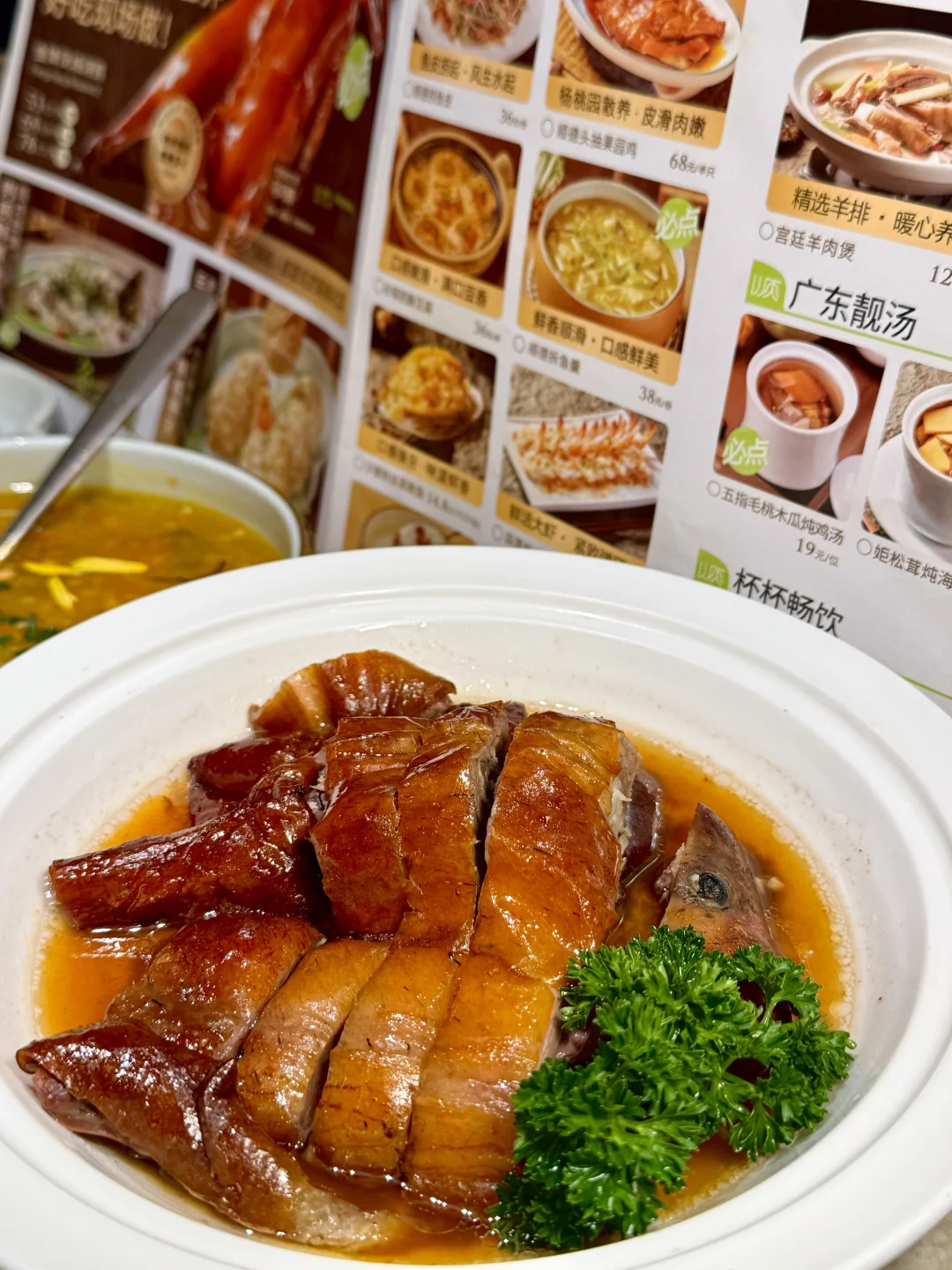 深圳会展中心！确实是数一数二的…?