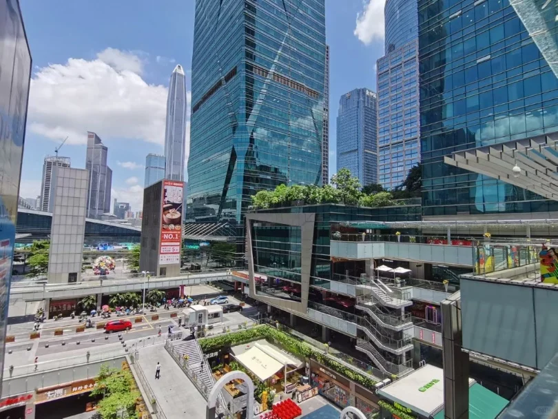 福田会展中心，卓越世纪中心高楼层只租100了