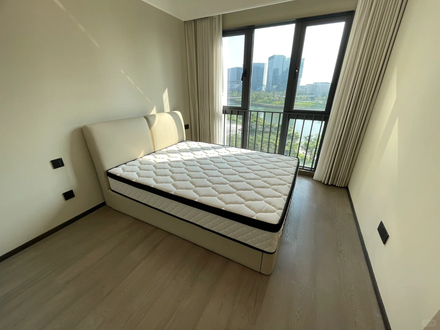 福永会展湾东城 112平看河豪装三房地铁商业