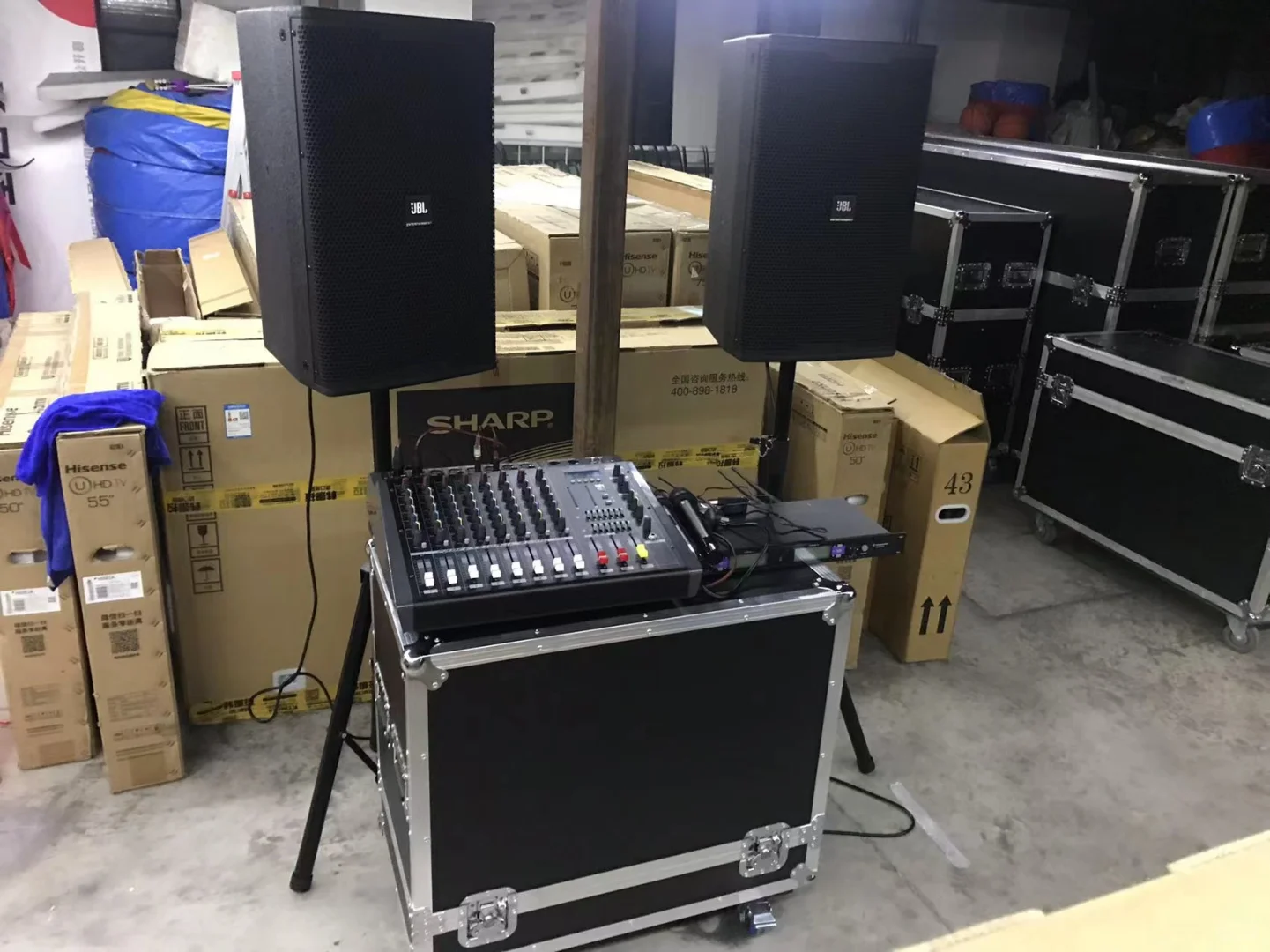 氛围感拉满的展会现场