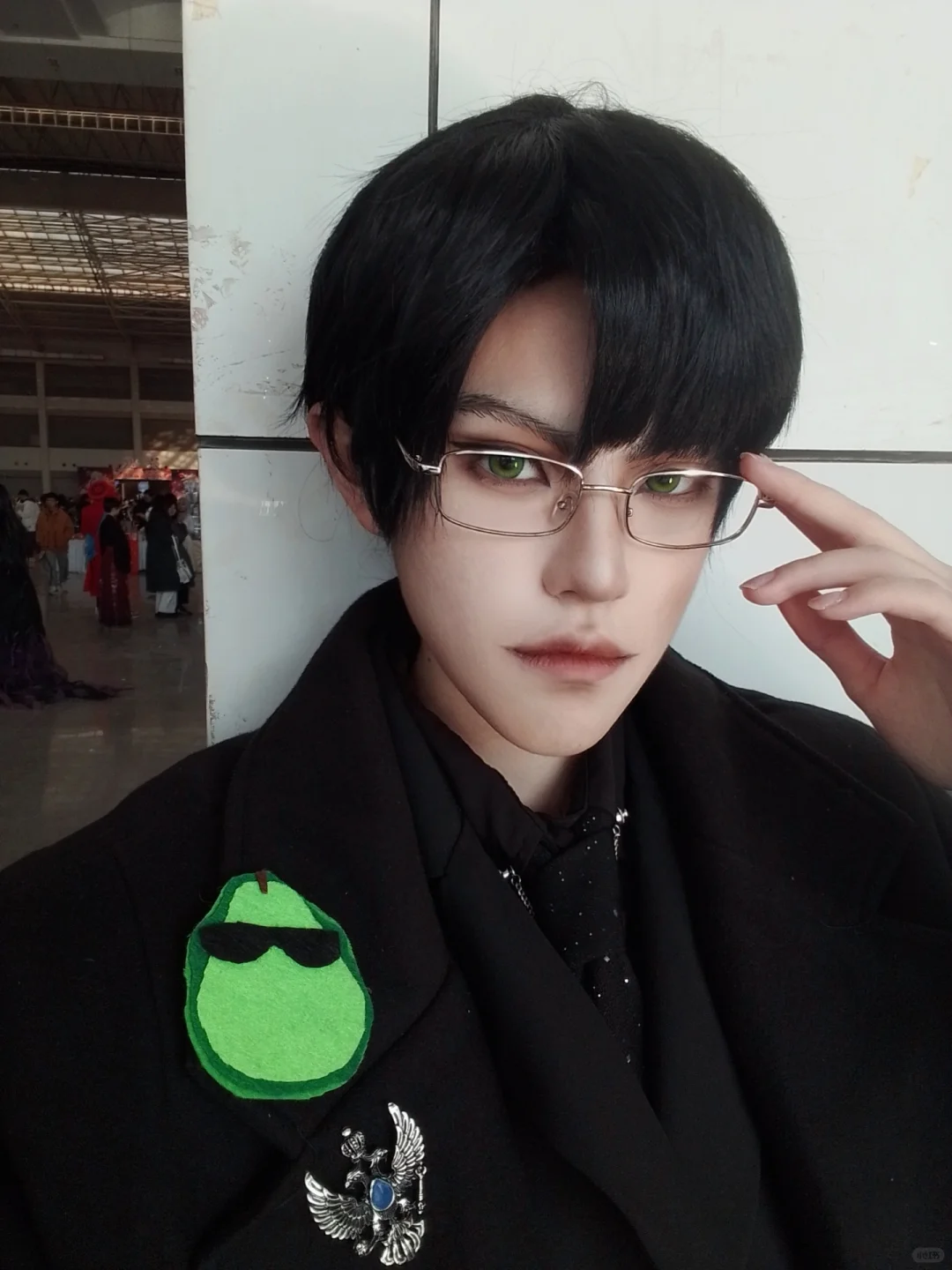 连续被认成萧逸后黎医生戴上了他的眼镜