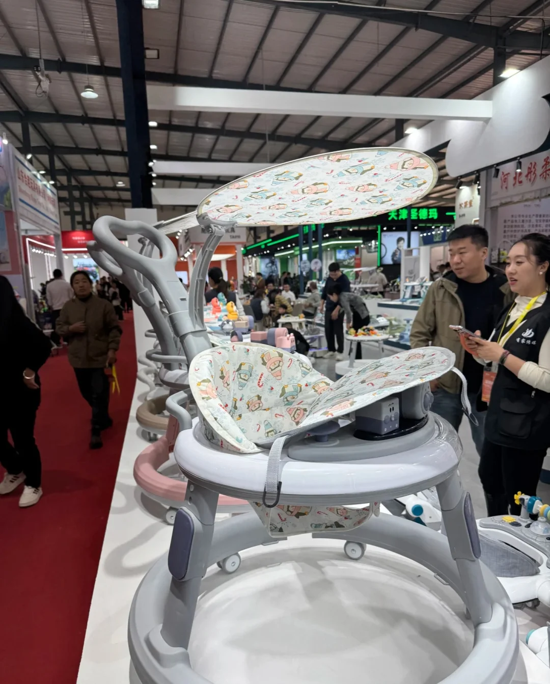 中国平乡童车博览会，现场选品