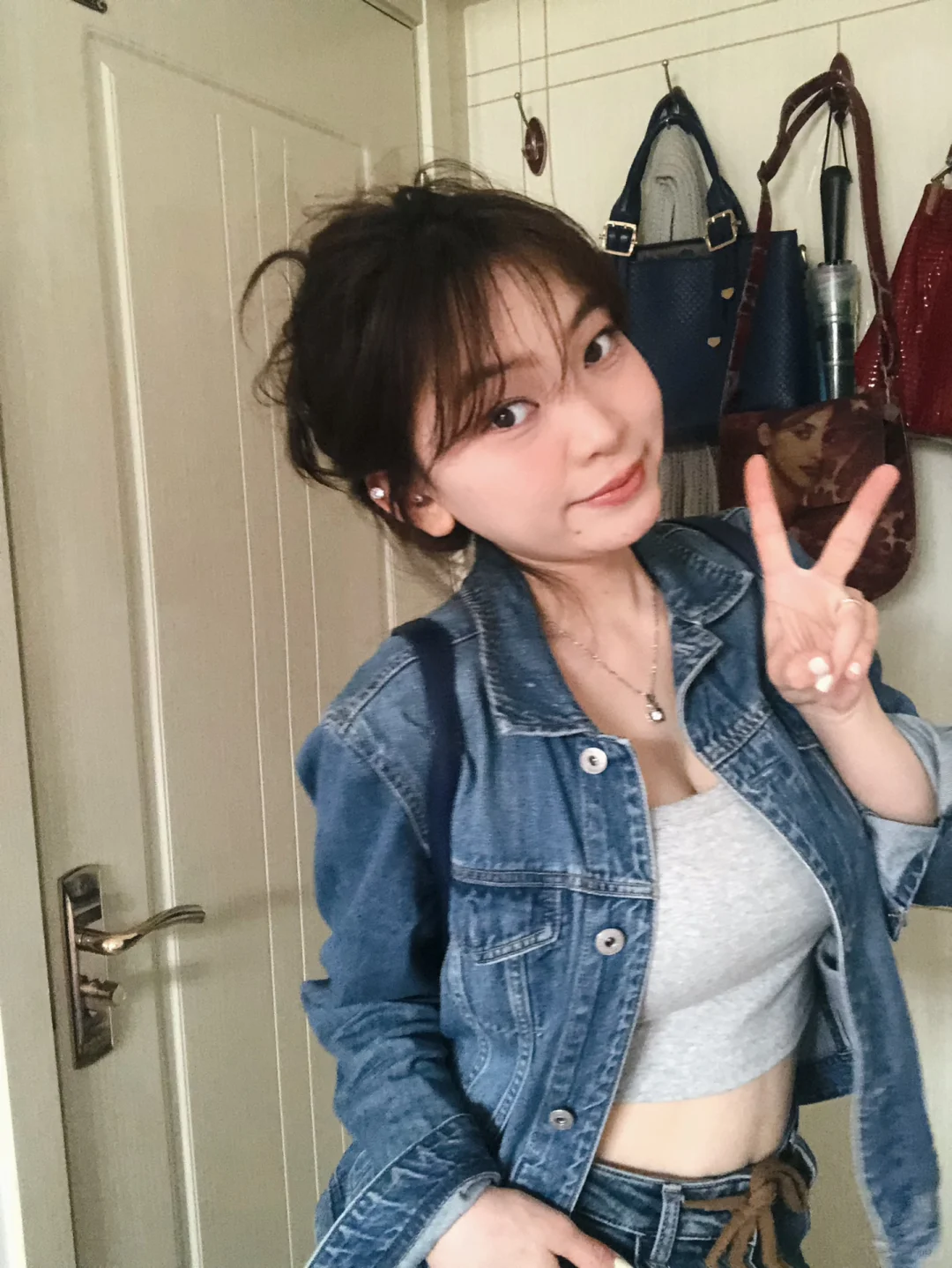 今天装女学生?‍?