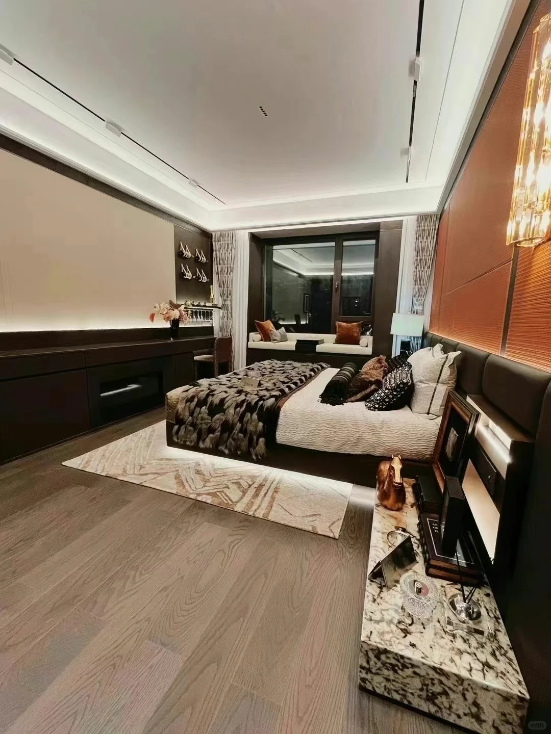 会展改善大平层 180平 一梯一户 现房