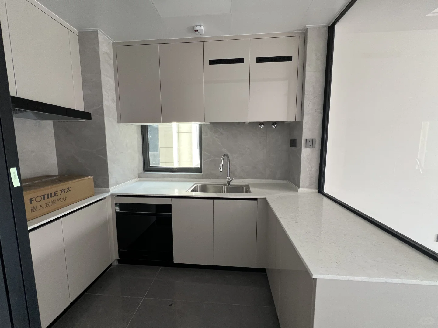 会展湾·招商雍境精装3️⃣房空房出租 地铁口