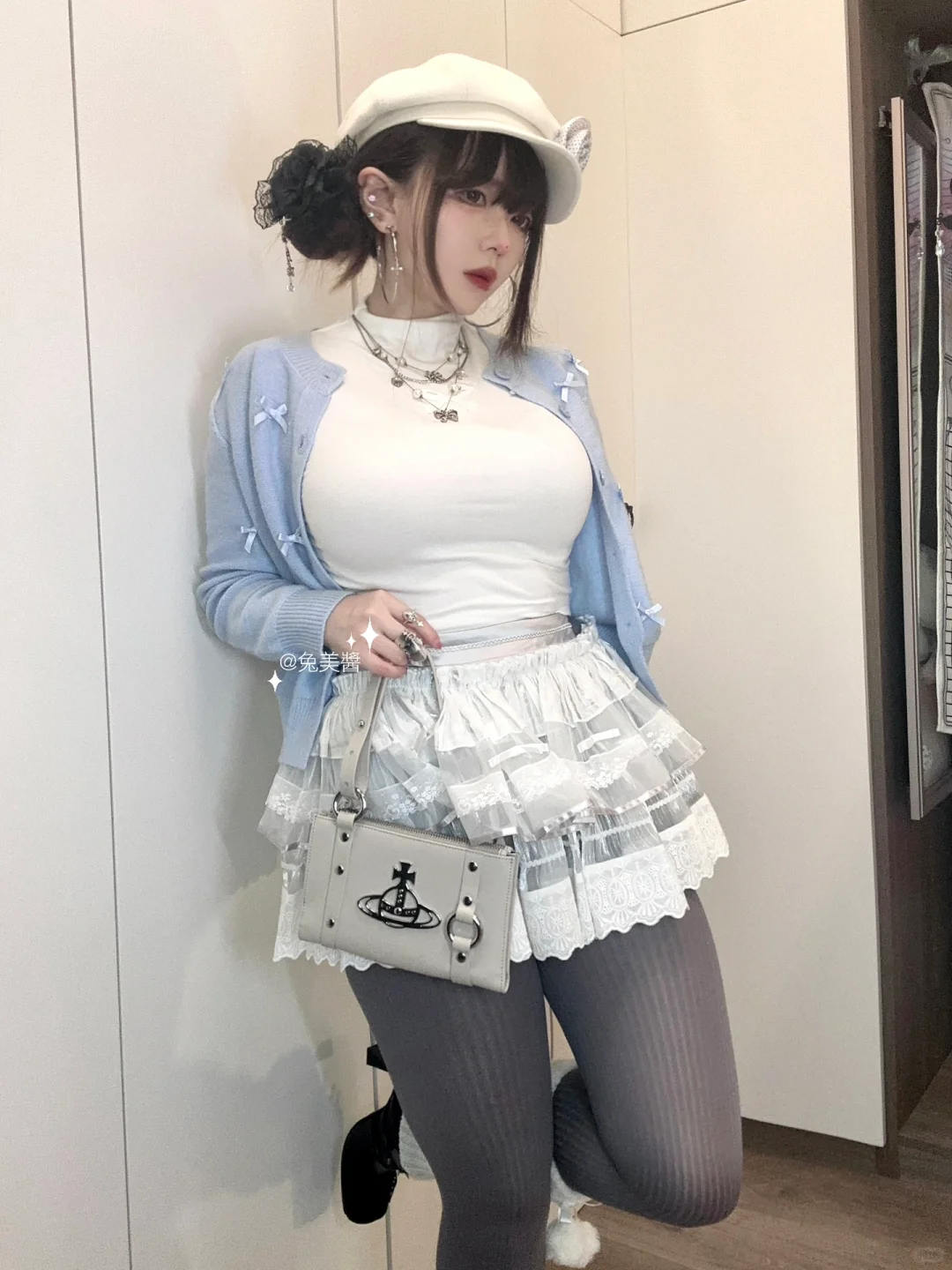 蓝色芭蕾?ྀི姐姐肉肉的也好漂亮？