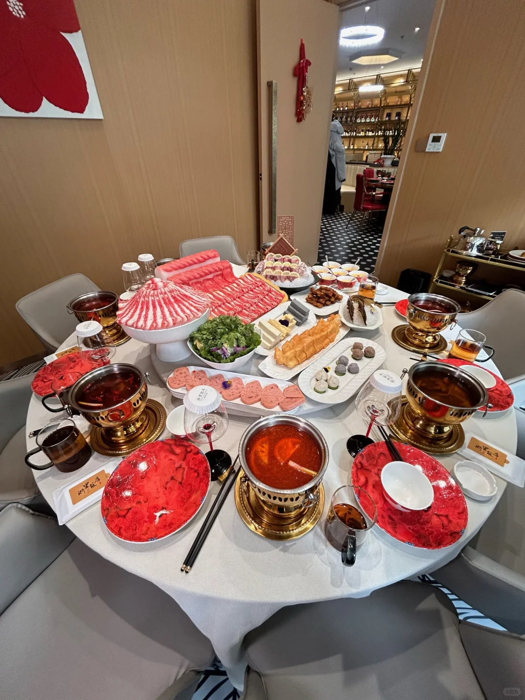 不是，乌鲁木齐会展这边吃的这么好吗。。。