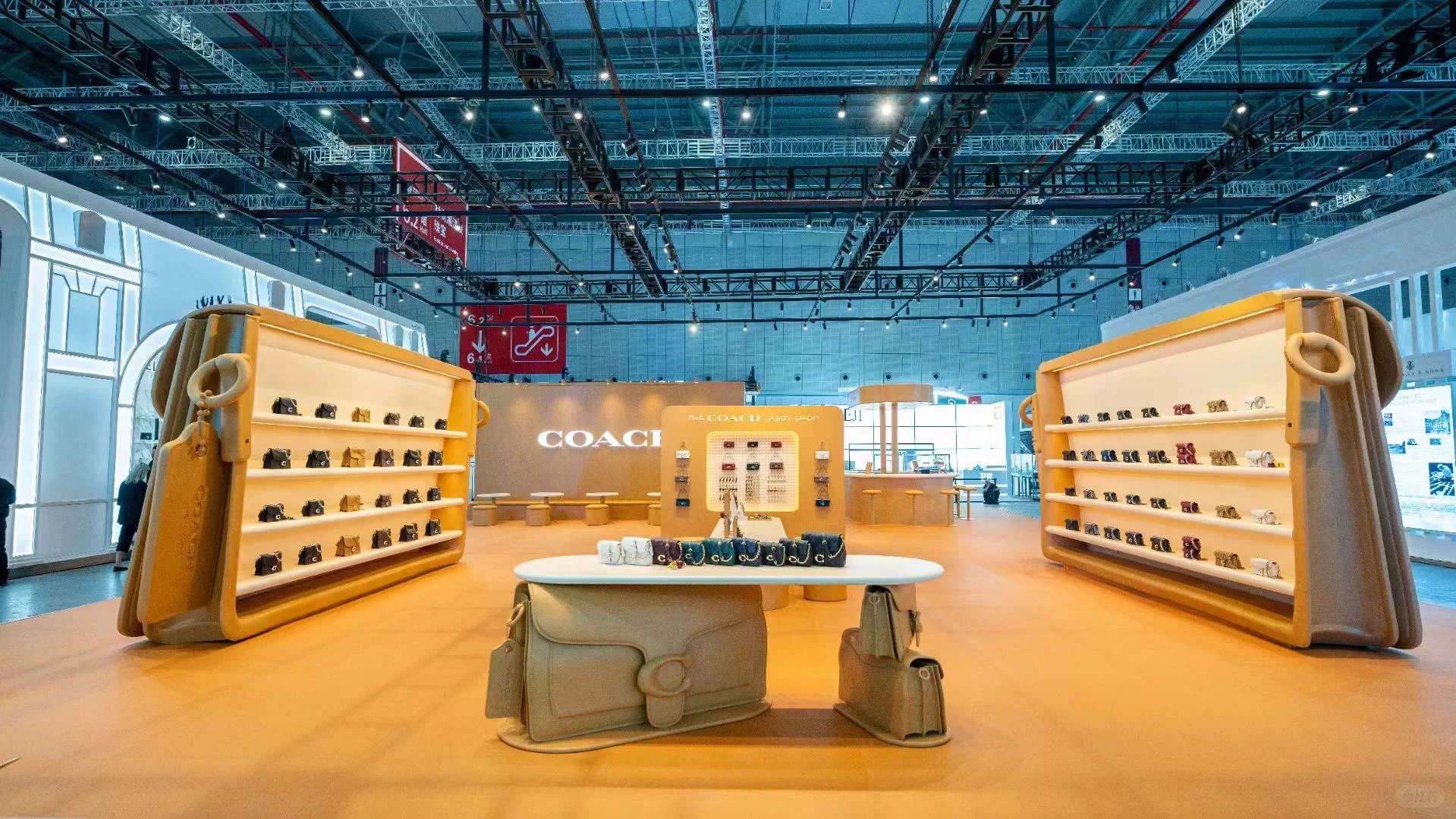 ? 你不知道的展会设计秘籍，绝对惊艳！?