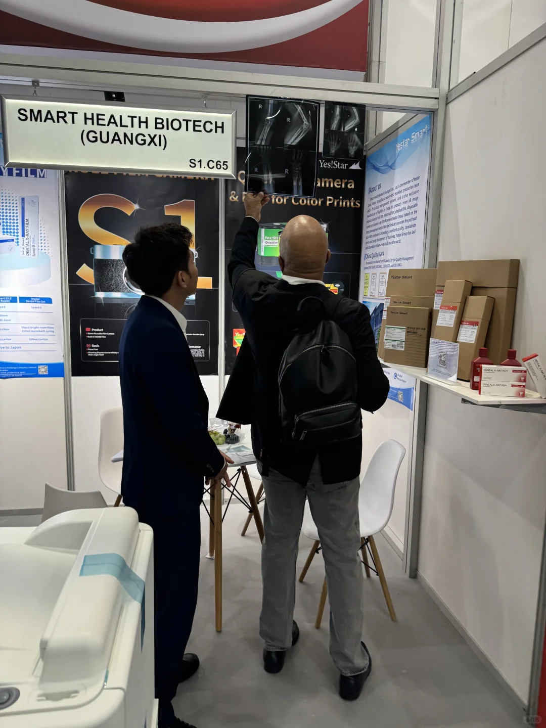 迪拜医疗器械展Day1 Dubai Health