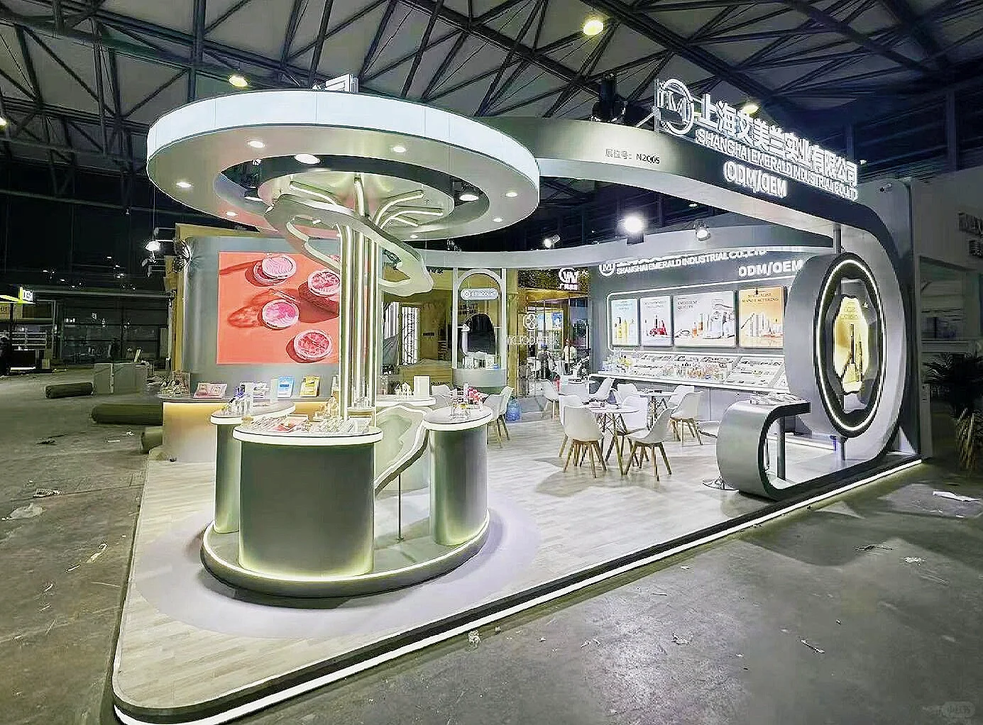 ⚪️上海美博会，展台设计制作效果图对比