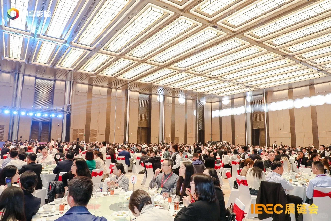 会展公司客户经理勇闯广州展链会！