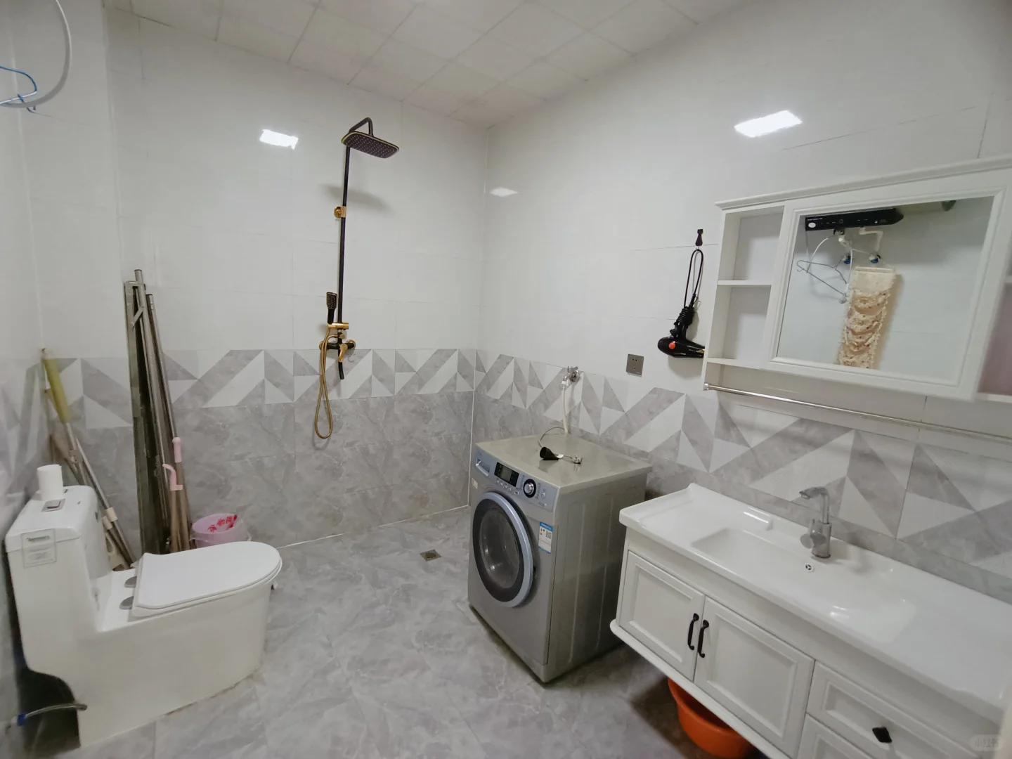 房主直租无中介费，可短租月付