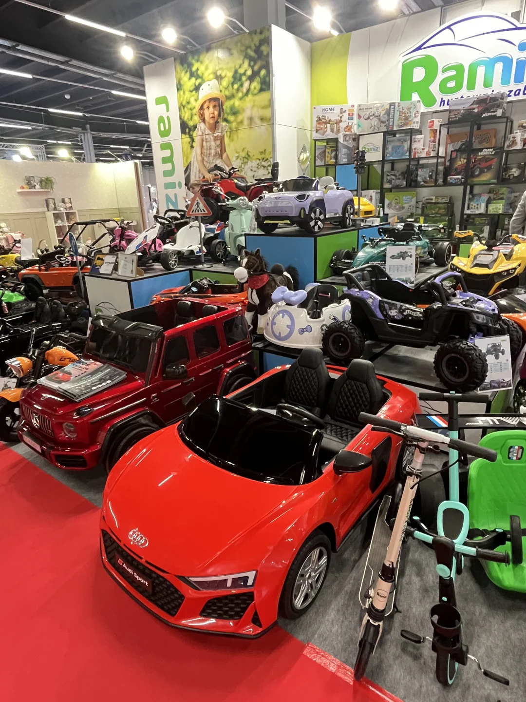 波兰展会在线～