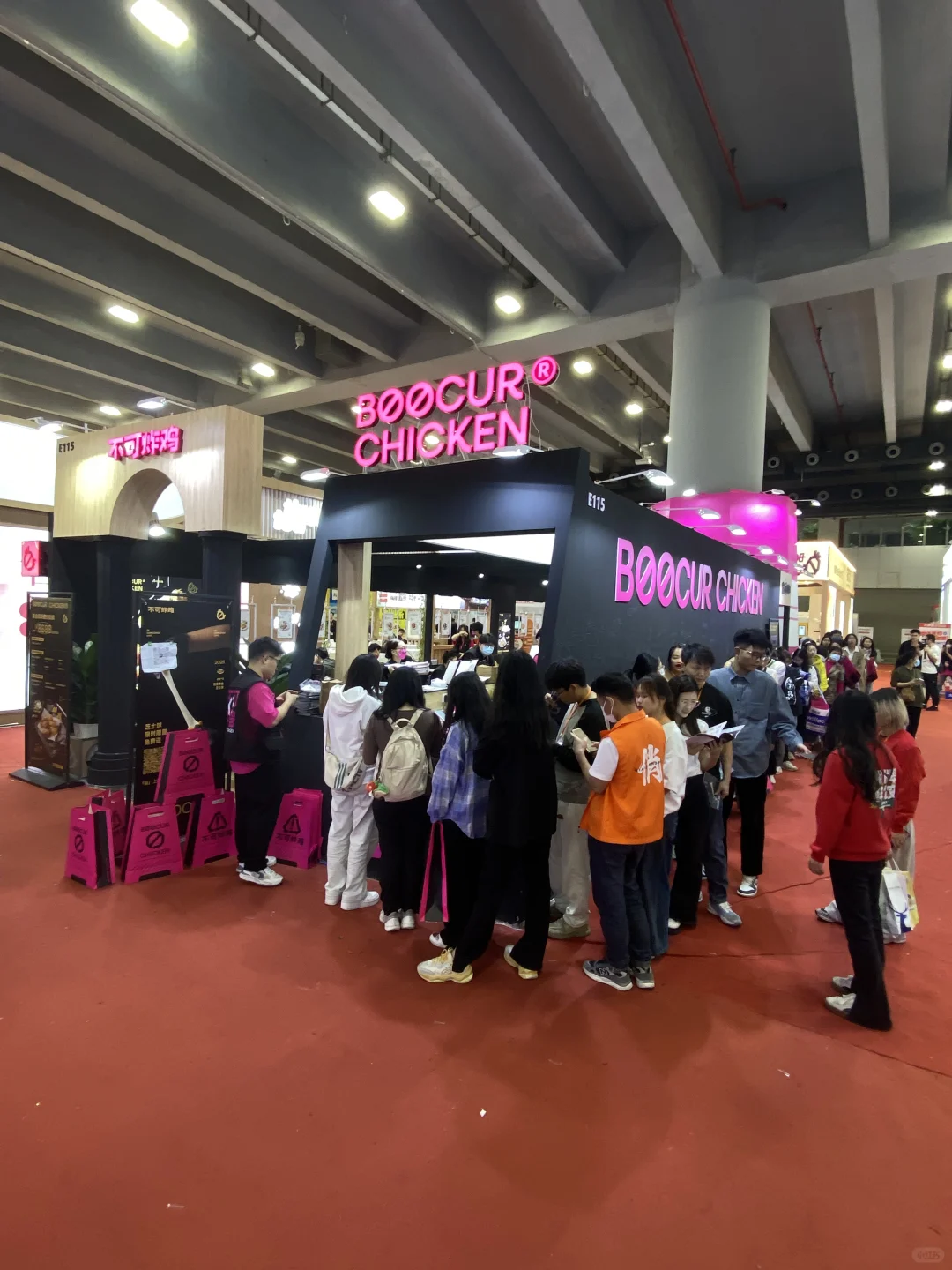 美食展第三天不可炸鸡9点40分实况！！！