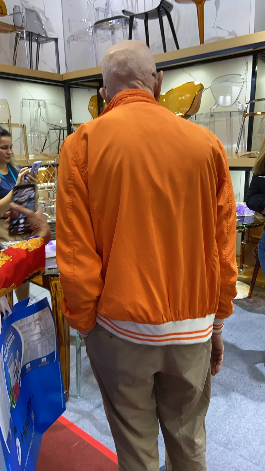 五天展会翻译下来，发现很多销售没那么专业