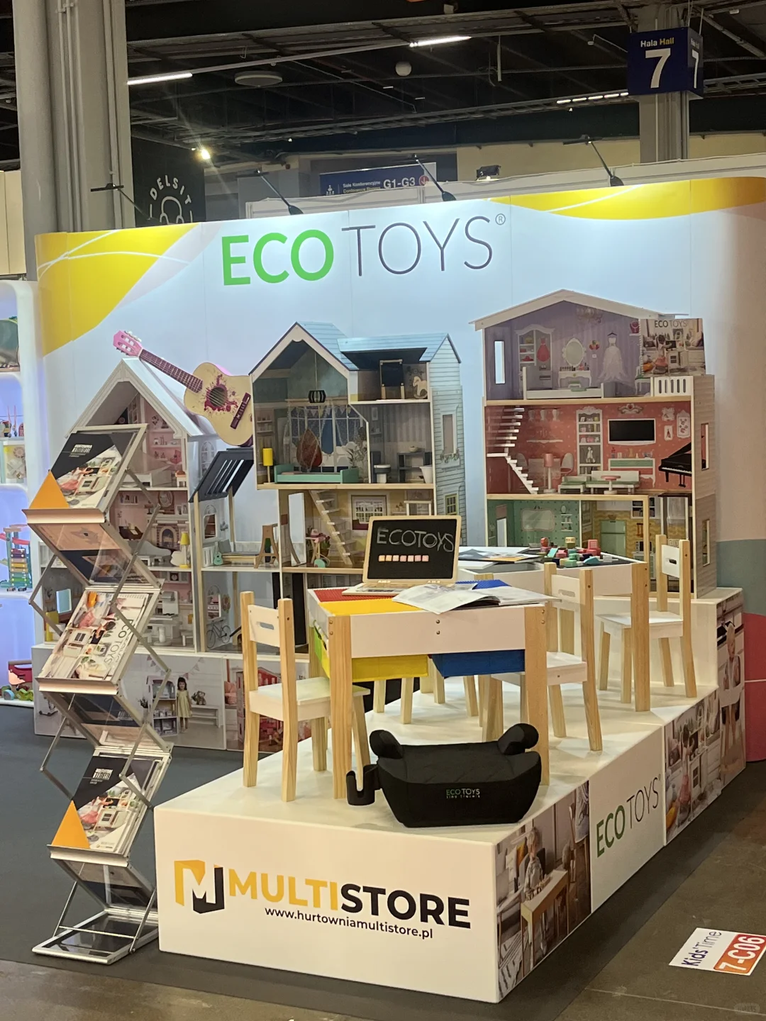 波兰展会在线～