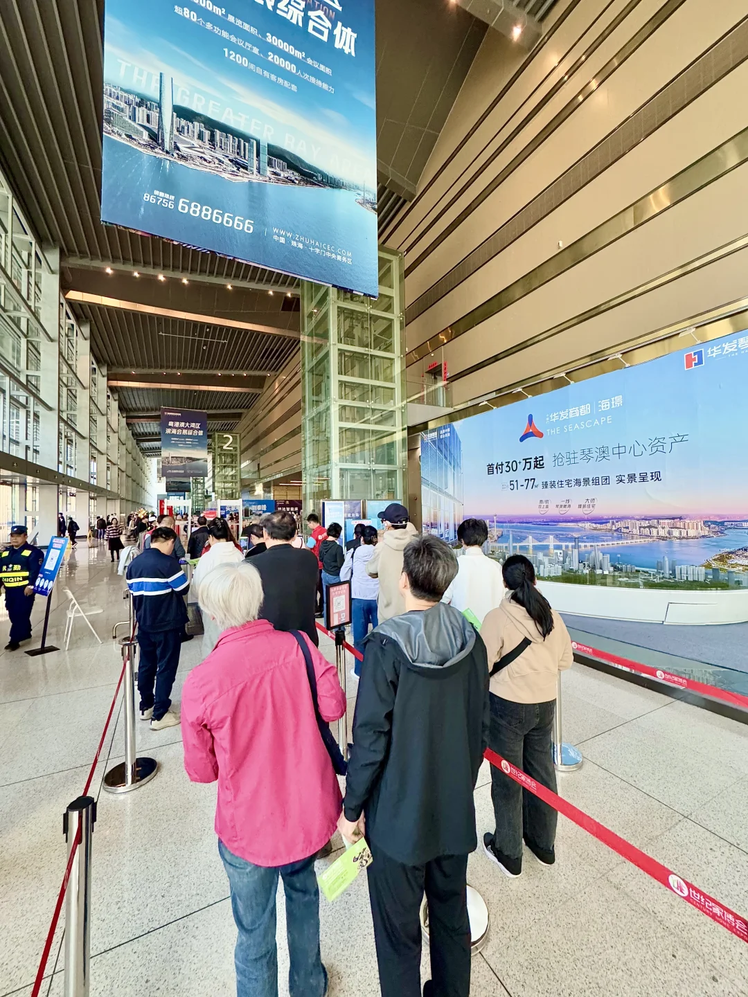 珠海这里！为什么那么多人？！？！