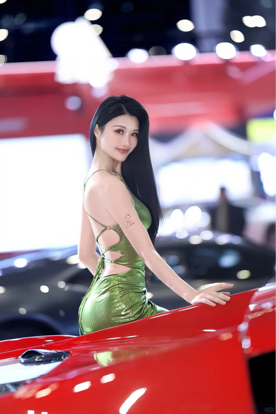 深圳九州改装车展-车模的魅力