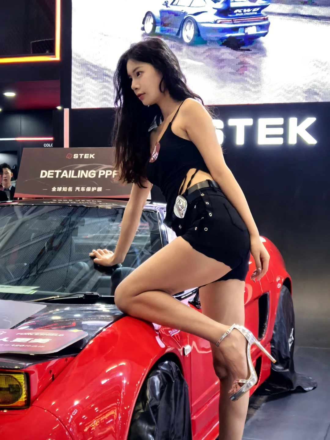 九州汽车生态博览会的模特们