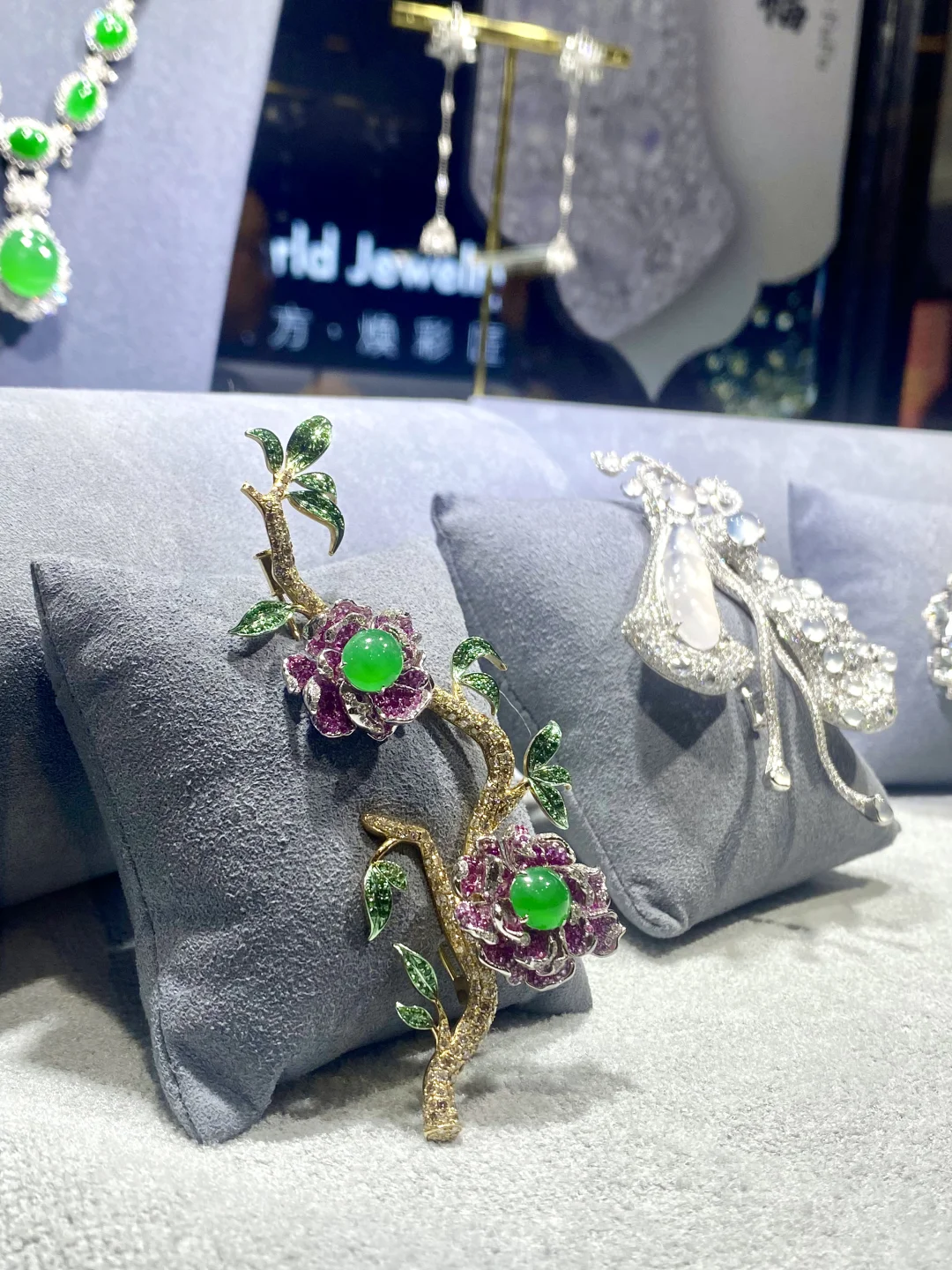 来香港展会参展的第二天！