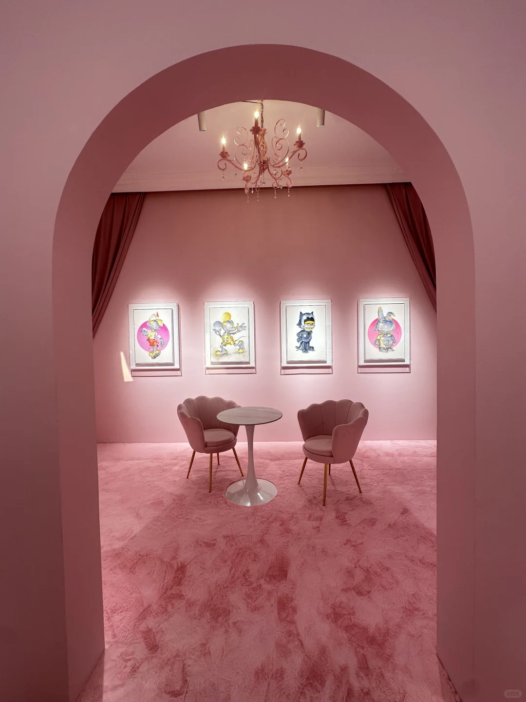 上海还是太超前了空山基展太炸裂了