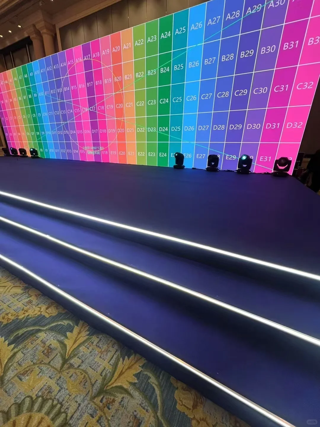 上海展会｜发布会场地布置 舞台搭建工厂！