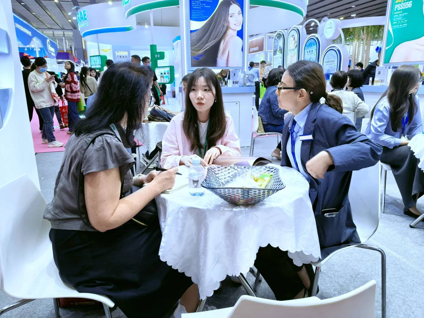 PCHI展会英语翻译