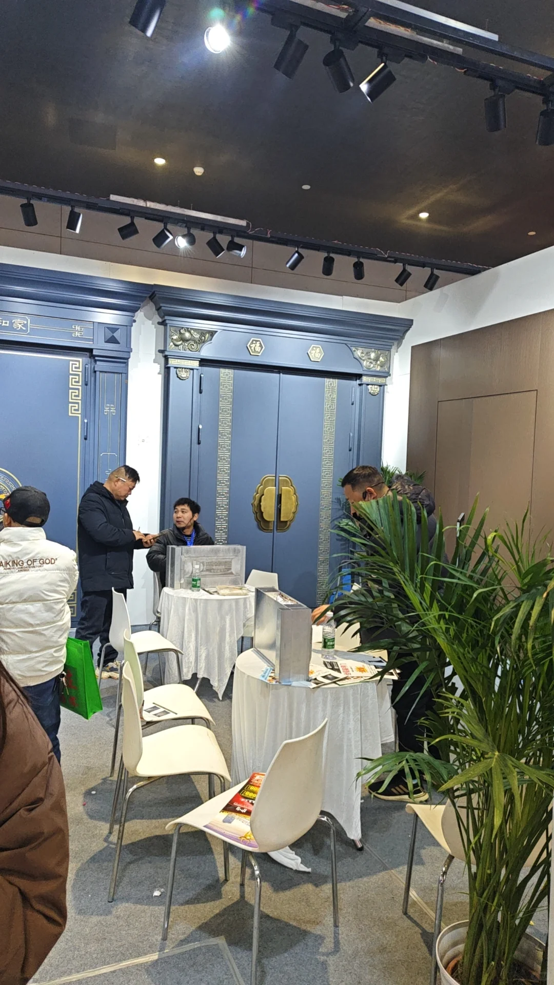 ?《长沙建材展生存实录：发传单的痛谁懂