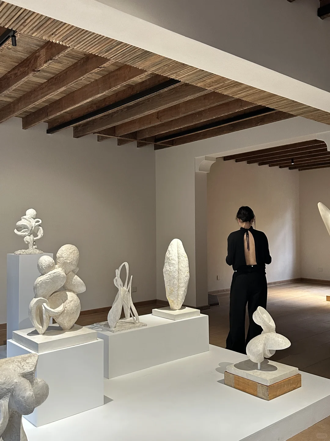 上海新展｜藏在老弄堂里的唯美雕塑展