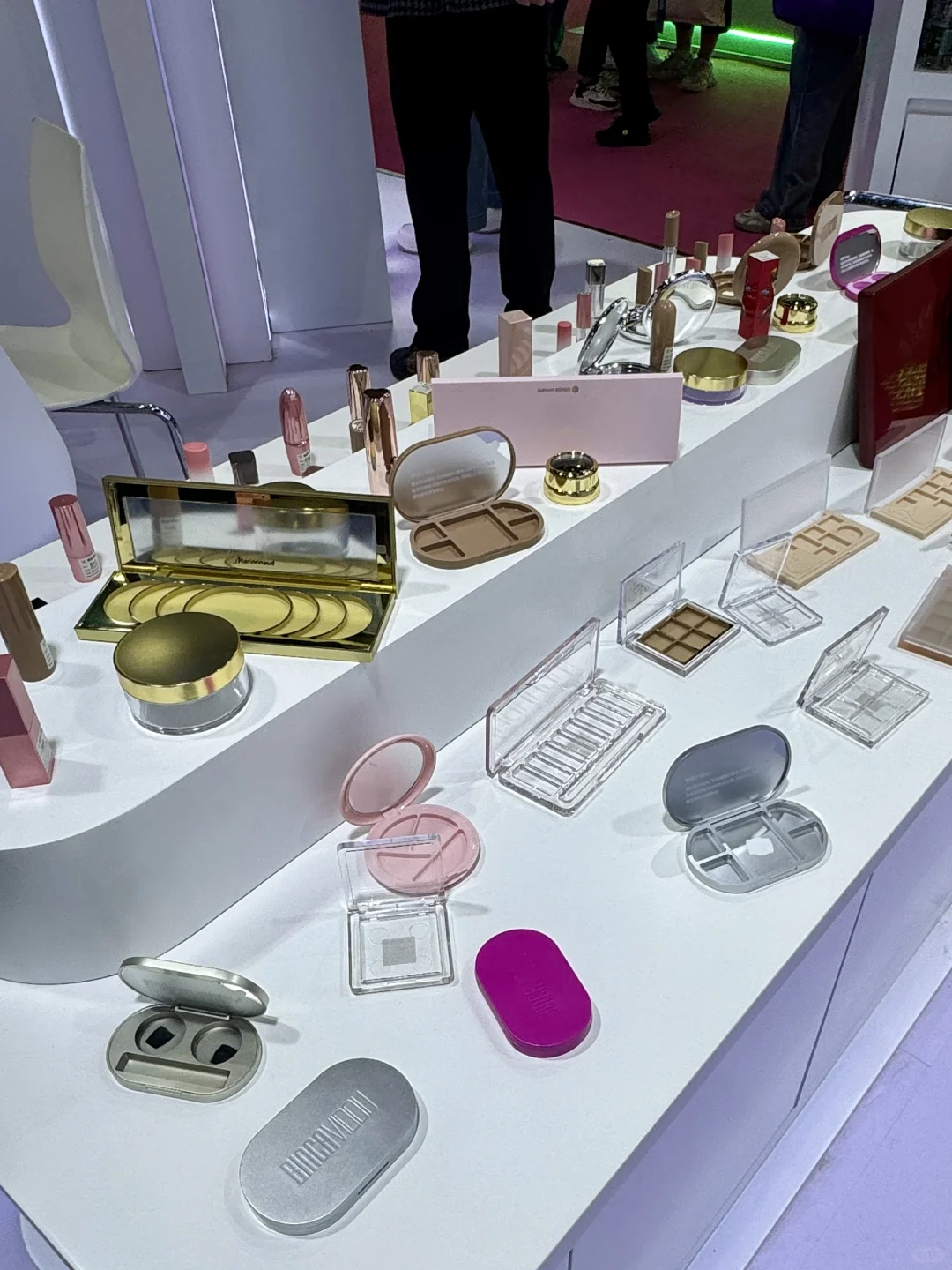 ?女大学生首次探险PCHI