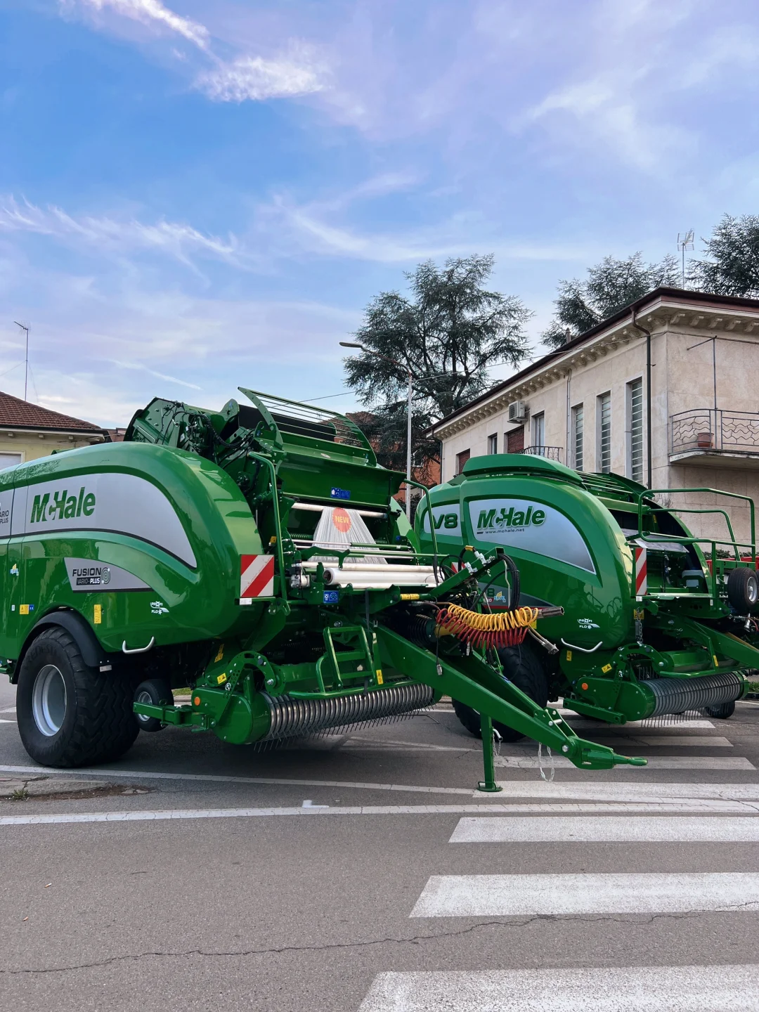 卡尔马尼奥拉??第561届春季博览会?(二)