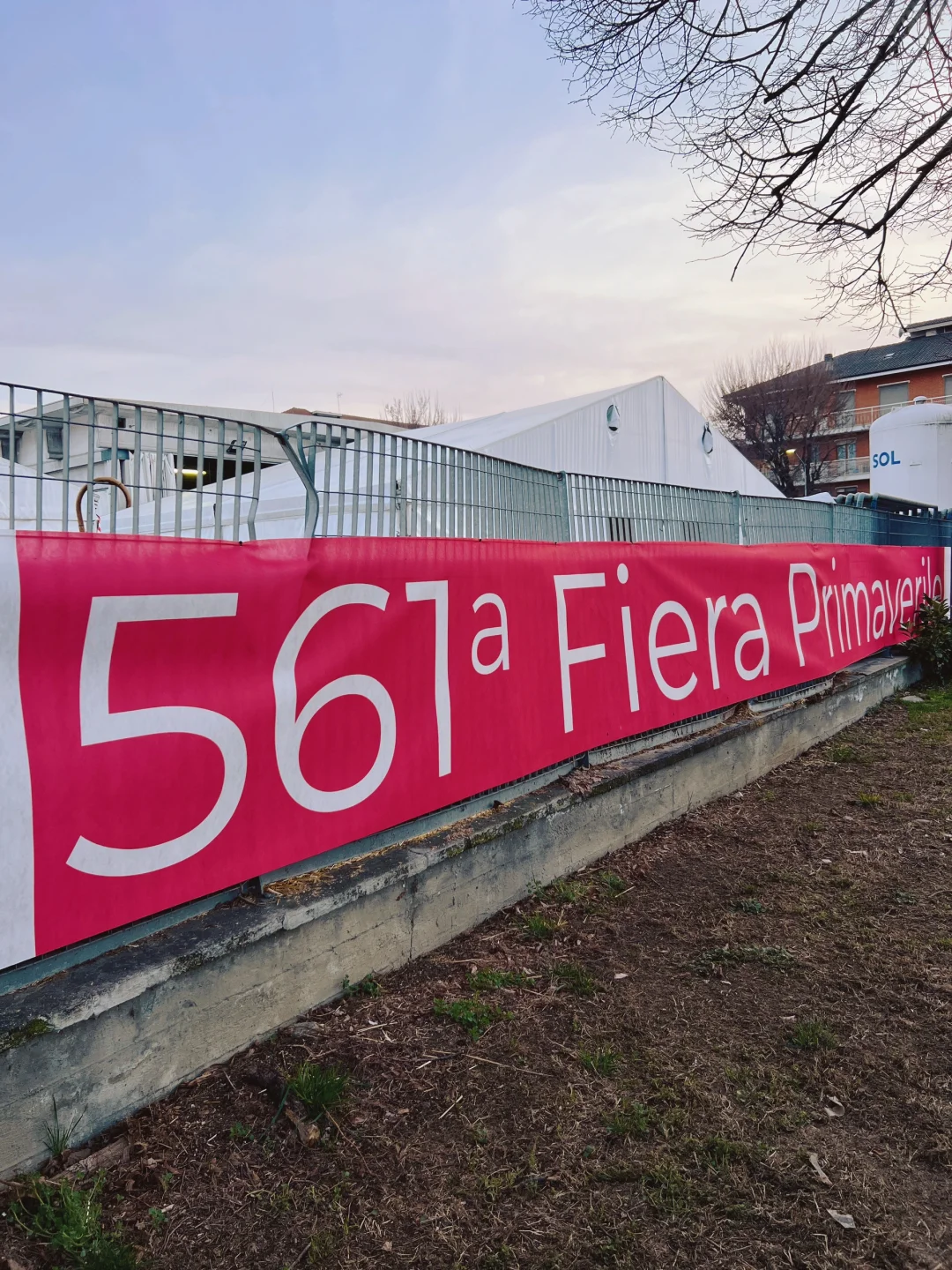 卡尔马尼奥拉??第561届春季博览会?(一)